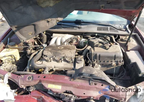 2002 Toyota Camry Le V6 z USA, uszkodzony, nr VIN 4T1BF32KX2U030055